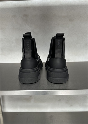 S3242 Cleated low chelsea box oleatex boot Black Ganni 
